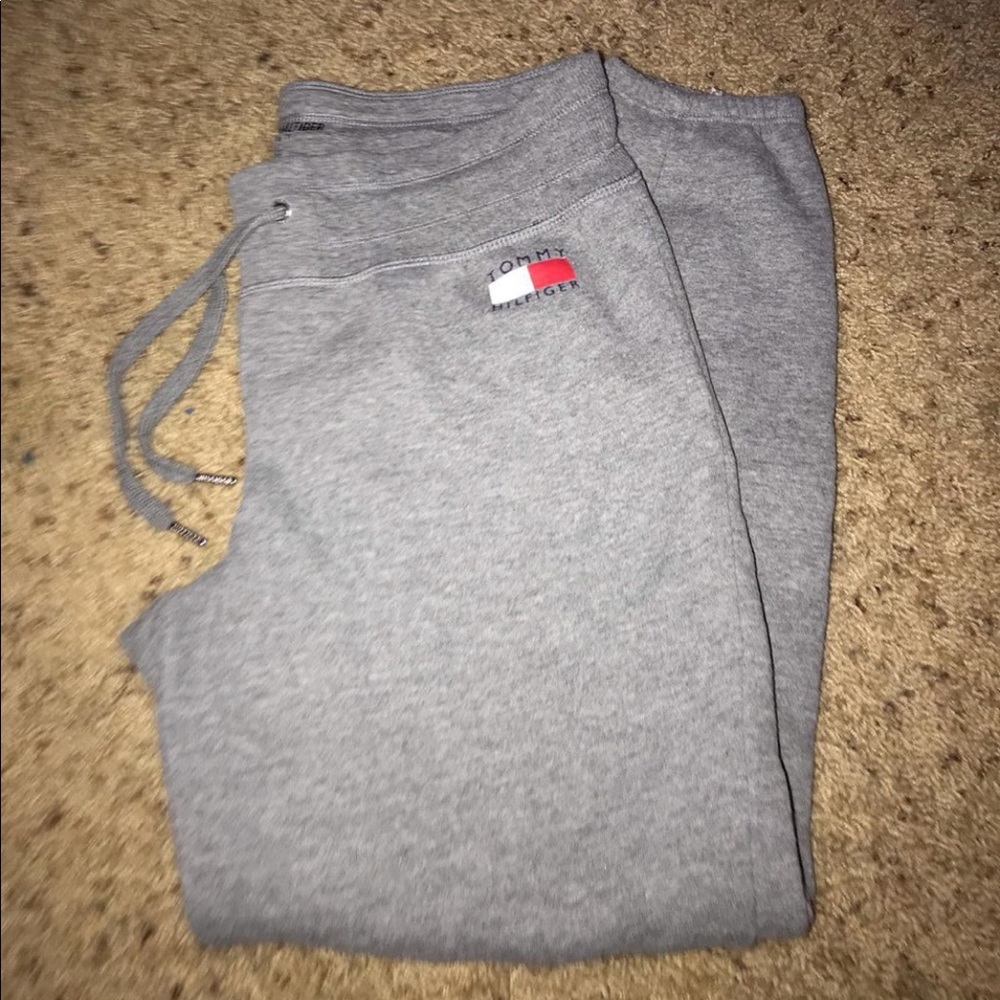 (SOLD) - Tommy Hilfiger grey jogger sweats